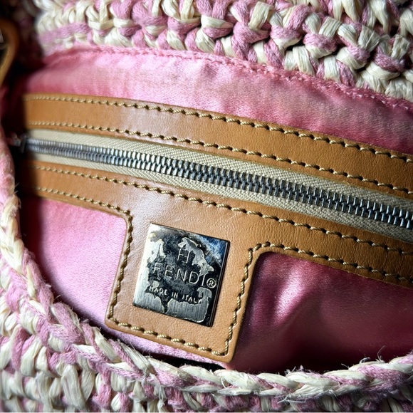 Fendi Vintage 2000 Leather Trimmed Raffia Baguette Bag in Pink - Picture 13 of 14